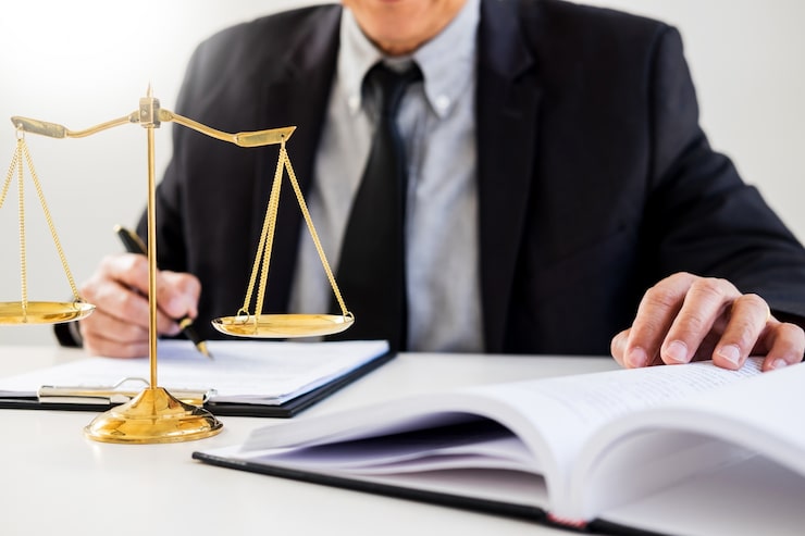 راهنمای جامع انتخاب بهترین وکیل حقوقی در بابل