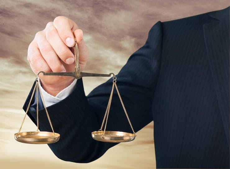 راه‌های پیدا کردن بهترین وکیل در اهر