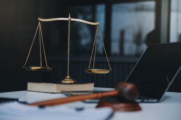 تعیین وقت رسیدگی و ابلاغ به طرفین