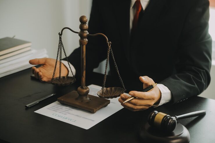 خدمات حقوقی تخصصی با بهترین وکیل در پارسآباد