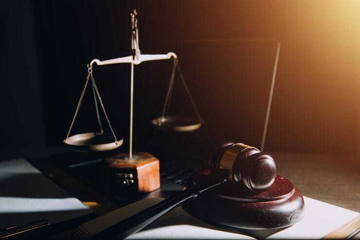 مهم‌ترین شاخصه‌های بهترین وکیل در مشکین شهر