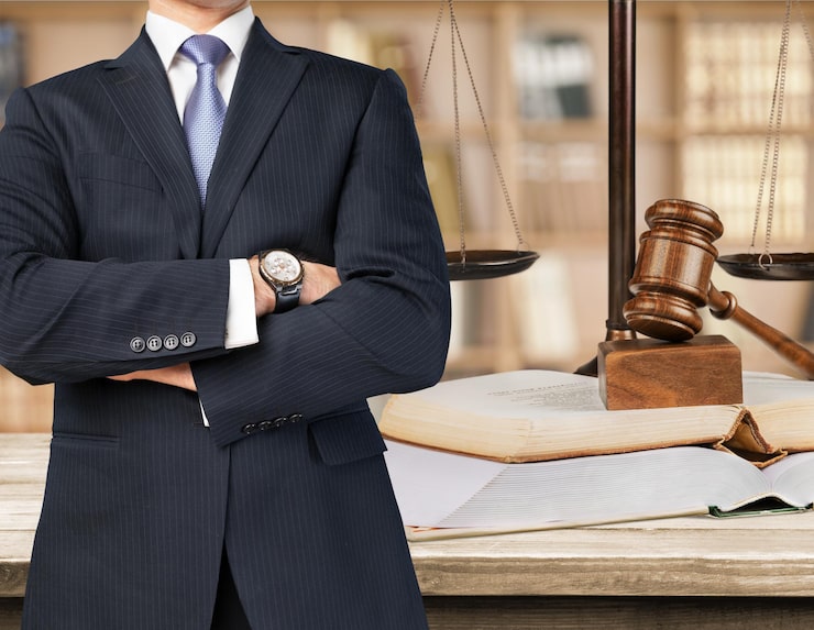 بهترین وکیل حقوقی در ساوه کدام است؟