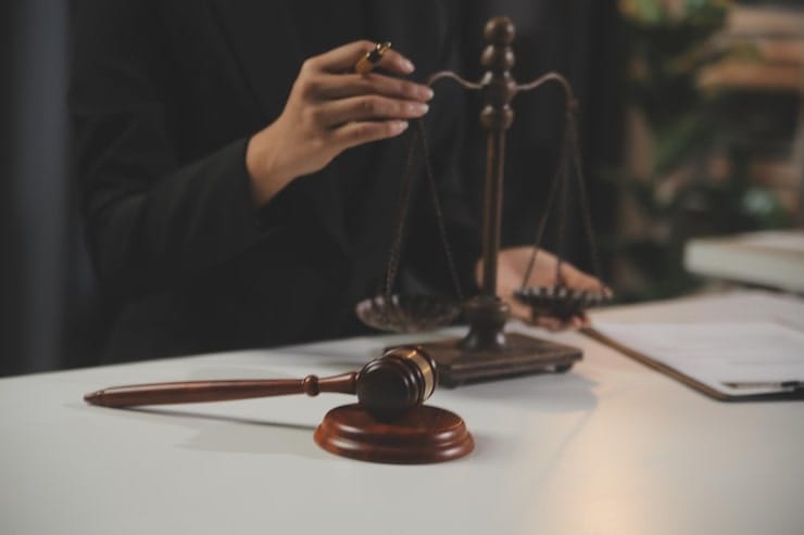 خصوصیات مهم یک وکیل خوب و کاربلد در بیله سوار