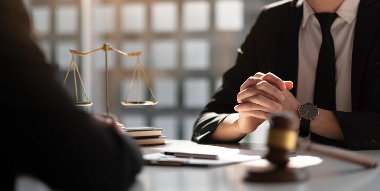 شرایط استفاده از مرخصی زایمان