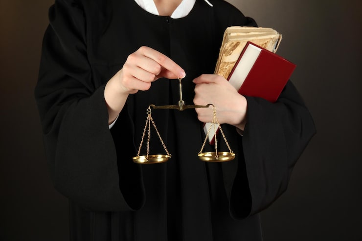 اهمیت انتخاب وکیل متخصص در زنجان