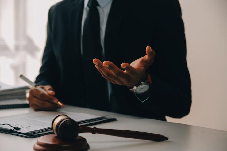 تکنیکهای طلایی وکلای حقوقی برای پیروزی در دادگاه چهاردانگه