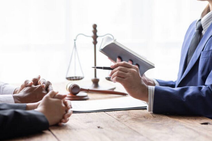 آیا می‌توان نفقه را از عمو مطالبه کرد؟