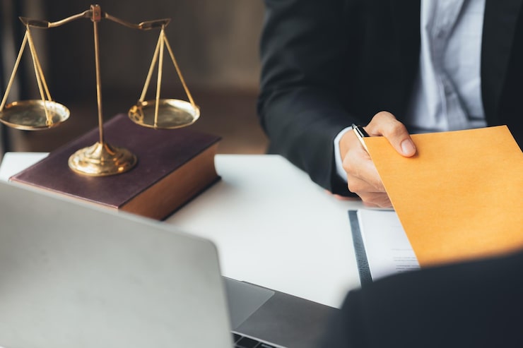 تعریف نفقه و مبنای قانونی آن