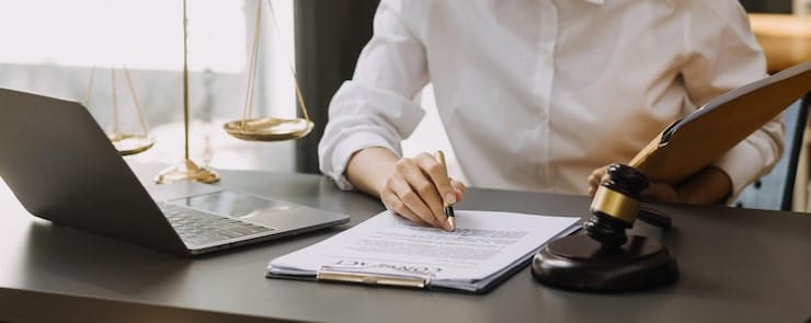 وکیل در اردکان