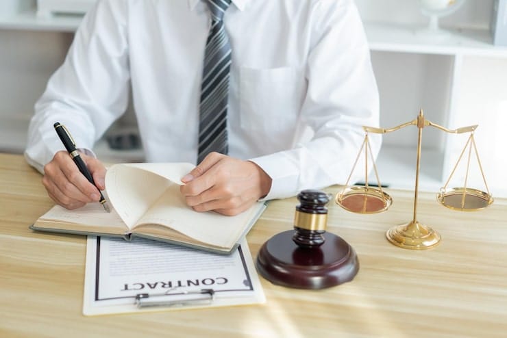 معیار انتخاب بهترین وکیل در قشم