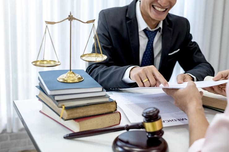 ویژگی‌ها و شرایط وکیل تفت