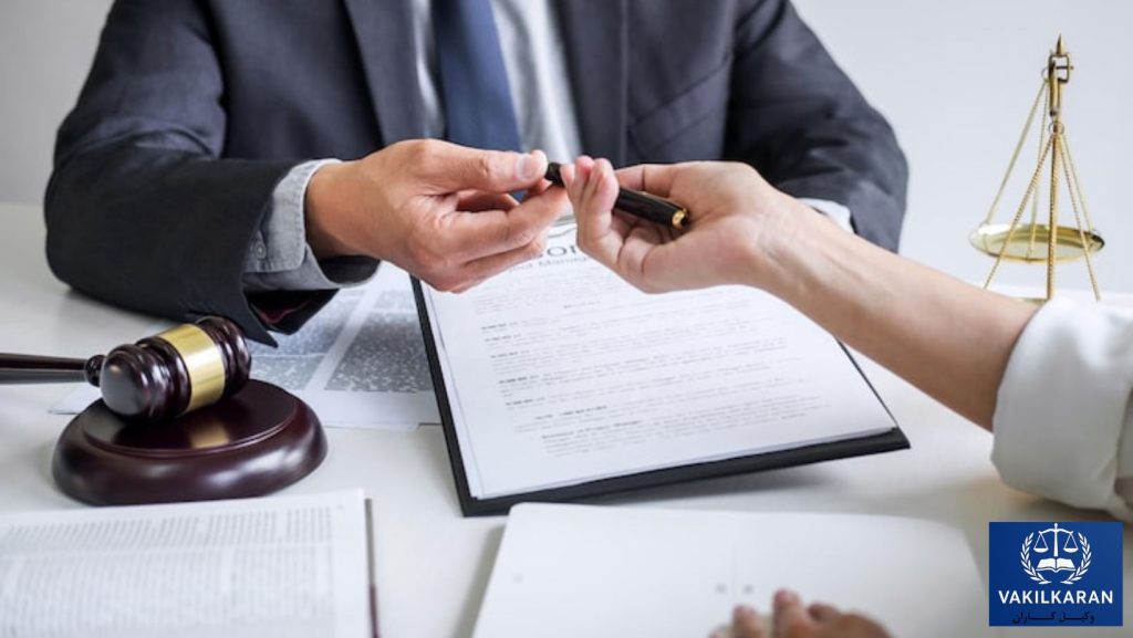 مسئولیت های حقوقی وکلا نسبت به موکلین در فردیس