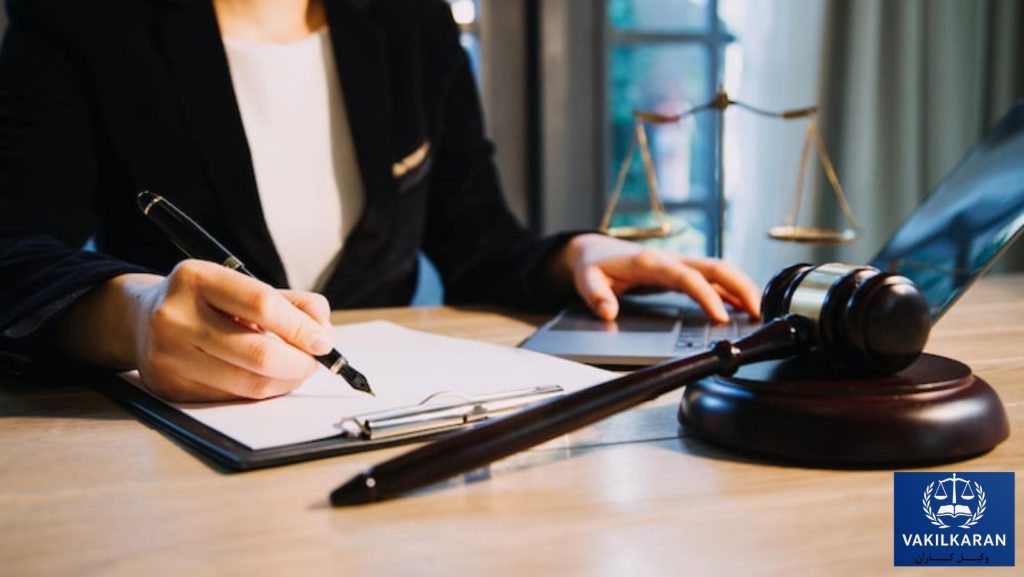 نقش وکلا در پروندههای حقوقی در مبارکه