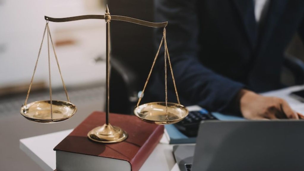 طریقه پیدا کردن بهترین وکیل در بهبهان