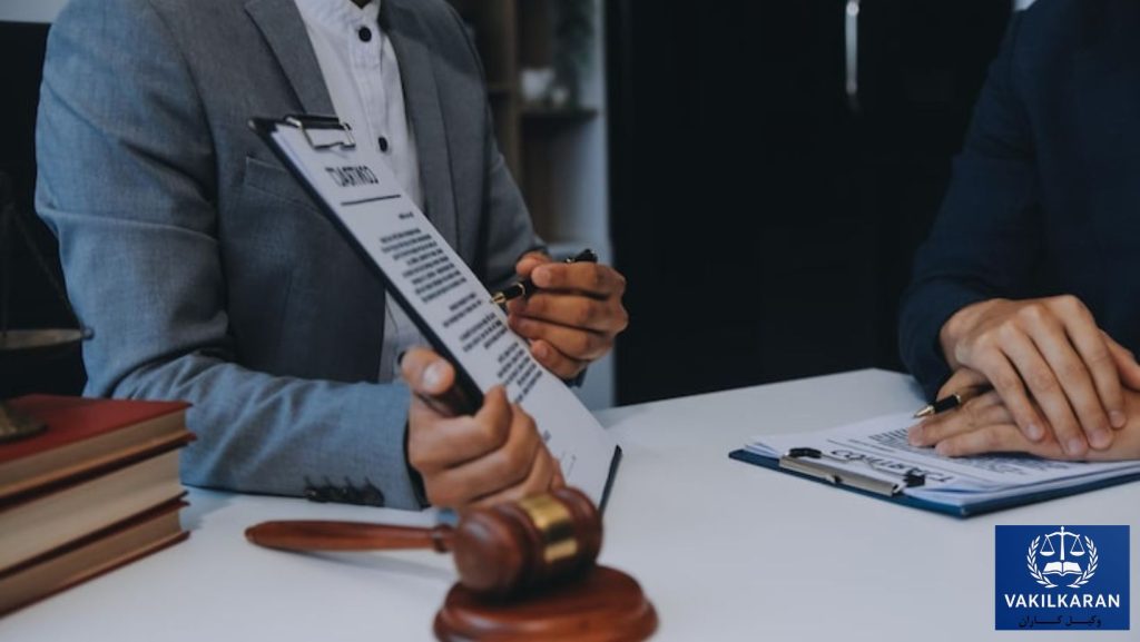 ویژگی‌های کلیدی بهترین وکیل در تفرش از دید کارشناسان سایت وکیل کاران