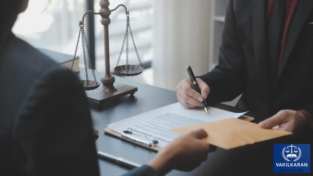 بهترین وکیل اهواز چگونه می تواند به موکل کمک کند؟